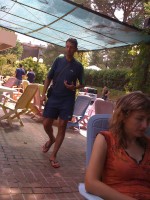 Andrea e' in tenuta da libera uscita pronto per le terme..