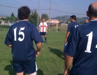 C'e' uno dell'Inter, picchiamolo..